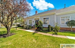 68 Winthrop Road, Monroe, NJ 08831