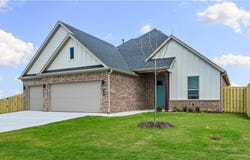 732 Jenison Road, Tontitown, AR 72762