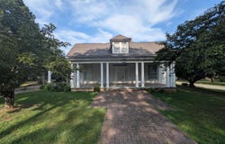 602 Avenue 2 NE, Atkins, AR 72823