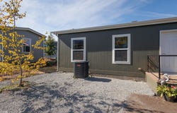 460 Arnos Street, Talent, OR 97540