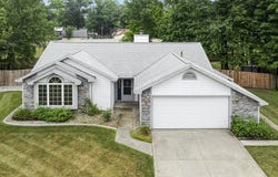 2808 Shady Hollow Place, Fort Wayne, IN 46818-8872