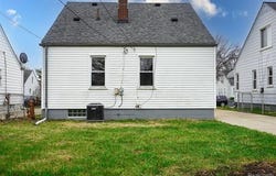 8221 Coolidge, Center Line, MI 48015