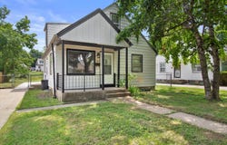 7715 W Palmetto Ave, Milwaukee, WI 53218
