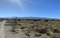 Smith Road, Phelan, CA 92371