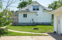 204 3rd Ave NW, Waverly, IA 50677