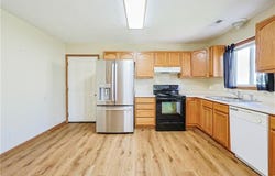 405 S Country Club Road, Maryville, MO 64468