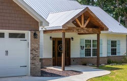 155 Nixon Drive, Guntersville, AL 35976
