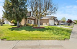 1672 Bailey DR, RIPON, 95366