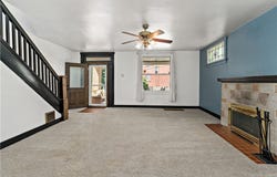 200 Wilbur St, Bon Air, PA 15210