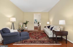 19370 MAGNOLIA GROVE Square, LEESBURG, VA 20176
