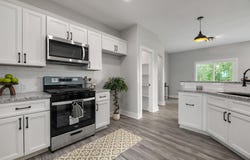 515 S Arbor Valley Way, Valley Center, KS 67147