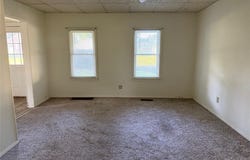 913 W Edwards Street, Vandalia, IL 62471