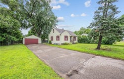 5725 Adair Avenue N, Crystal, MN 55429
