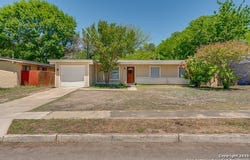 5011 Village Lawn, San Antonio, TX 78218