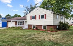 717 7th Street NE, North Canton, OH 44720