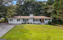 110 Valley Road, Toccoa, GA 30577