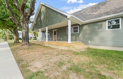 324 W Warren Street, Mitchell, IN 47446