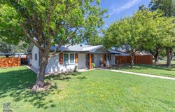 1332 Avenue L, Anson, TX 79501