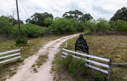 498 Brooks County Road 406, Falfurrias, TX 78355