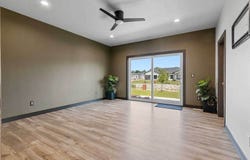 450 Aldon Circle, Green Bay, WI 54304