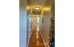 7 Heritage Square, Sayreville, NJ 08872