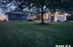 910 Fyre Lake Drive, Sherrard, IL 61281