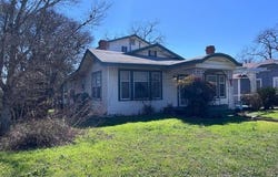 106 Preston, San Antonio, TX 78210