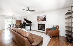 1117 Cobblestone Drive, Edwardsville, IL 62025