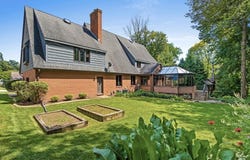 2060 WINTERGREEN Court, GREEN BAY, WI 54304