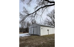 1909 E 505th Road, Halfway, MO 65663