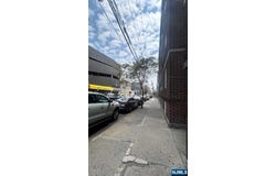 435 53rd Street D6, West New York, NJ 07093