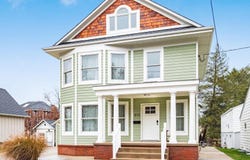 414 E College Street, Granville, OH 43023