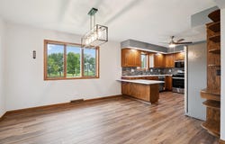 406 E 6th Street, Readlyn, IA 50668