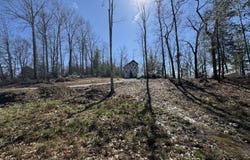 3707 Big Ridge Rd, Oneida, TN 37841