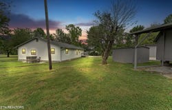 292 Buckner Rd, Philadelphia, TN 37846