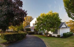 55 Sigourney Road, Portsmouth, RI 02871