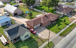 313 S 1st St, Osborne, KS 67473
