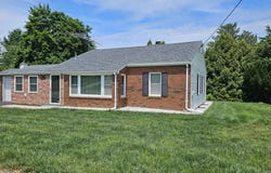 461 River Rd, Lincoln, RI 02865