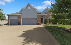 501 Chestnut Circle, Raymore, MO 64083