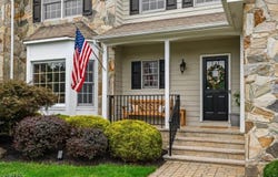 5 Downing Ct, Chester Twp., NJ 07930-3011