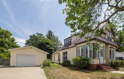 213 Prospect Street, South Haven, MI 49090