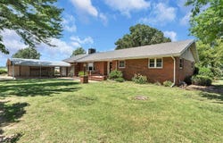 30 NE 80 Rd, Harper, KS 67058