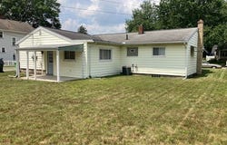224 E Slingluff Avenue, Dover, OH 44622