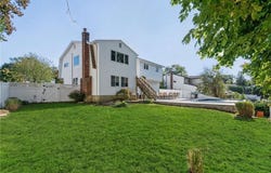 23 Bowman Lane, Kings Park, NY 11754