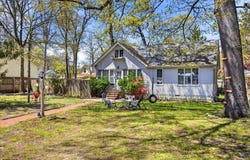 111 Buffalo Ave, Somers Point, NJ 08244