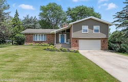 12126 Pamela Drive, Kenton, OH 43326