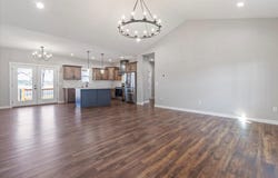 2803 Town Drive, Mountain Grove, MO 65711