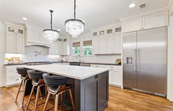 221 W College Street, Grapevine, TX 76051
