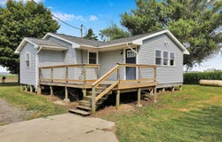 490 N N. New Lothrop Road, Lennon Vlg, MI 48449