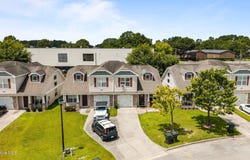 4236 Arbor Green Way, New Bern, NC 28562
